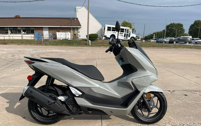 2025 Honda PCX ABS