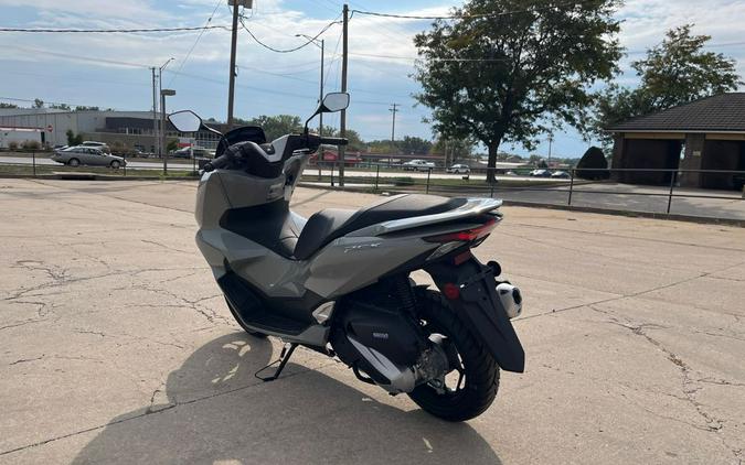 2025 Honda PCX ABS