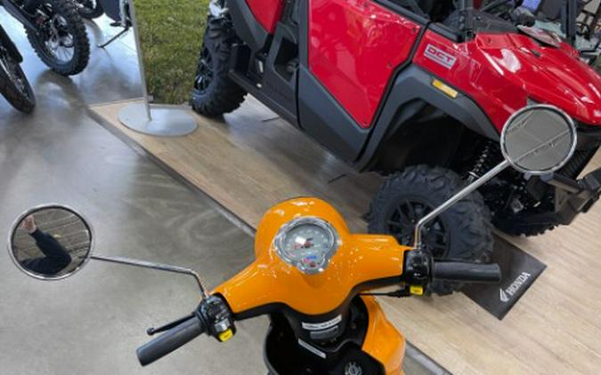 2023 Genuine Scooters Buddy 50