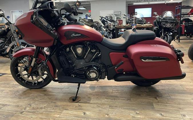 2024 Indian Motorcycle® Challenger® Dark Horse® Sunset Red Smoke