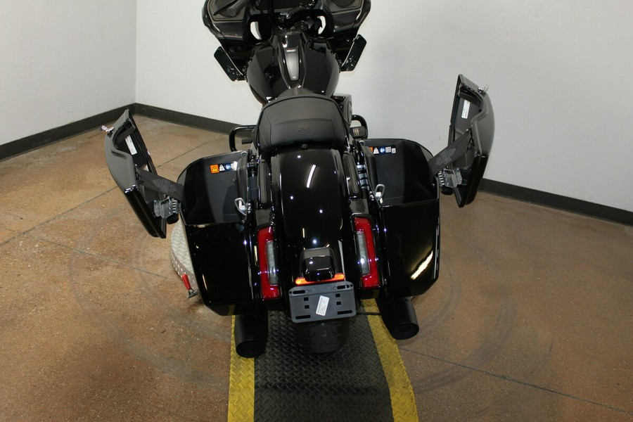 Harley-Davidson® Road Glide® 2026 FLTRX 84667316 VIVID BLACK