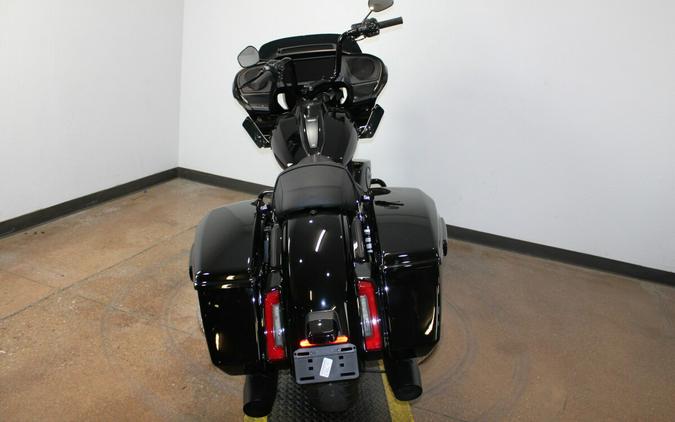 Harley-Davidson® Road Glide® 2026 FLTRX 84667316 VIVID BLACK