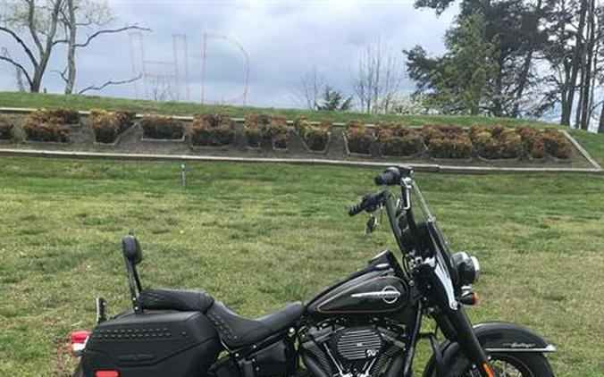 2018 Harley-Davidson Softail Heritage Classic 114 Review — From...