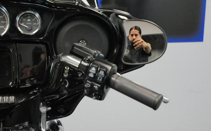 2021 Harley-Davidson® FLHXS - Street Glide® Special