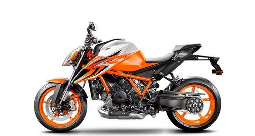 2022 KTM 1290 Super Duke R Evo Review [17 Track + Street Fast Facts]