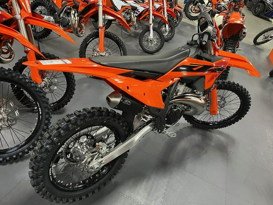 2025 KTM SX 300