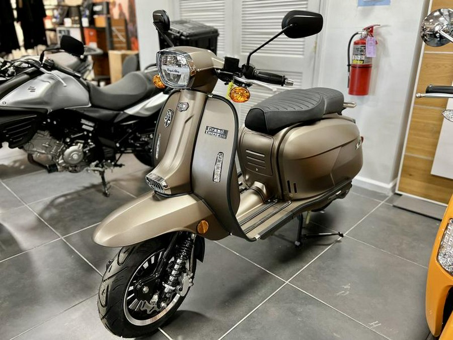 2022 Genuine Scooter Co Grand Tourer 150