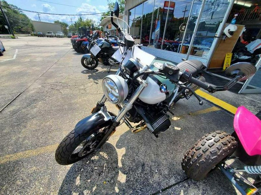 2023 BMW R nineT Pure 719 Underground/Light White