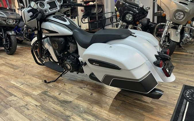 2024 Indian Motorcycle® Chieftain® Dark Horse® Ghost White Metallic Smoke