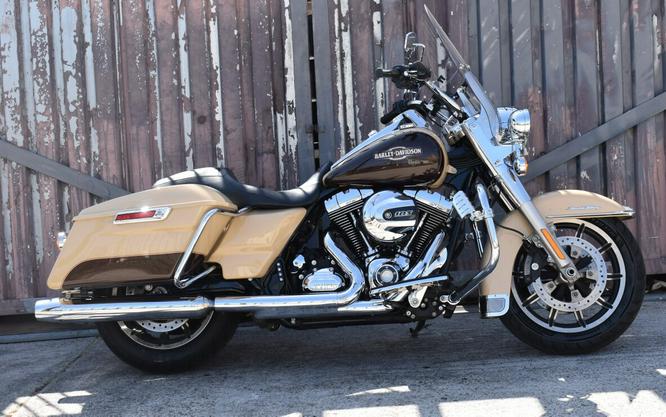 2014 Harley-Davidson® Road King® FLHR