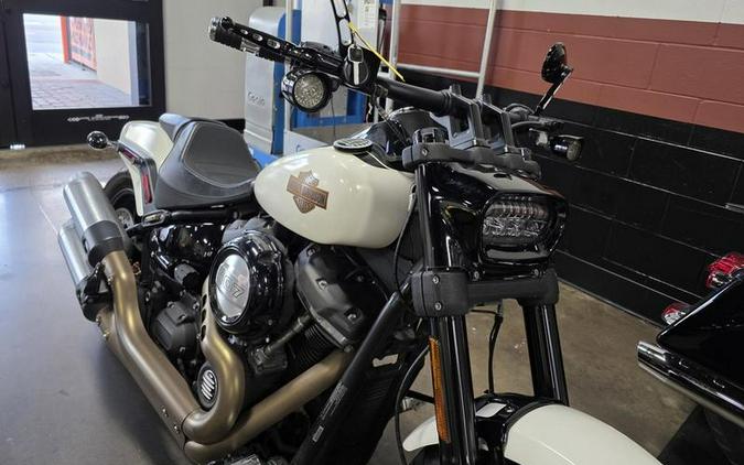 2019 Harley-Davidson® FXFB - Softail® Fat Bob®