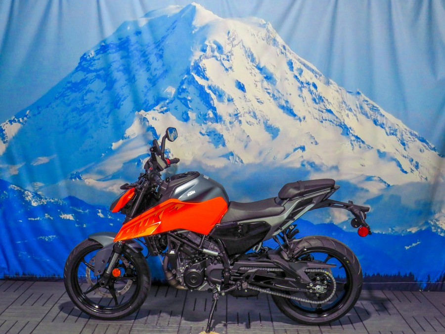 2024 KTM 250 Duke