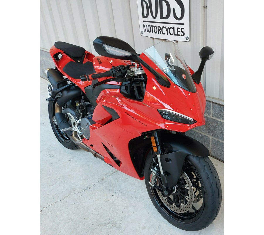 2025 DUCATI PANIGALE V2