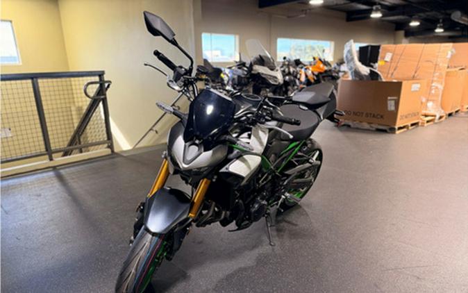 2026 Kawasaki Z900 SE ABS