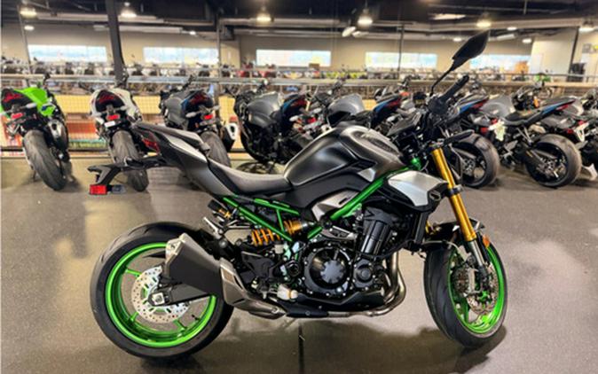 2026 Kawasaki Z900 SE ABS