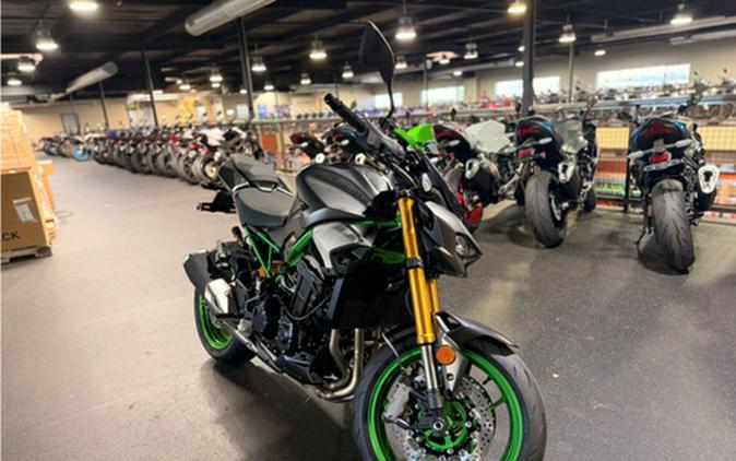 2026 Kawasaki Z900 SE ABS