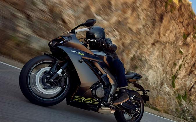 2025 Triumph Daytona 660