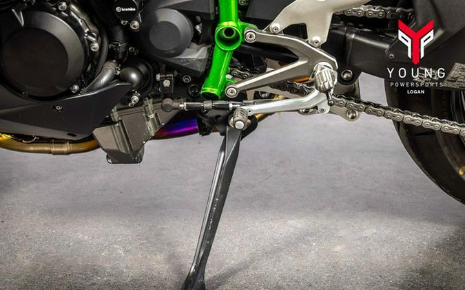 2022 Kawasaki Ninja H2 Carbon