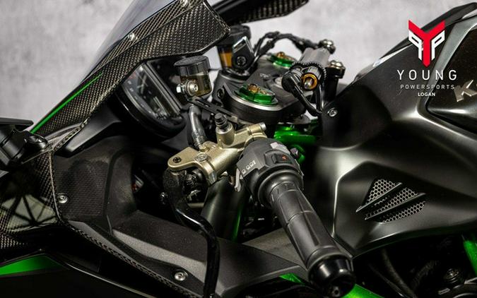 2022 Kawasaki Ninja H2 Carbon