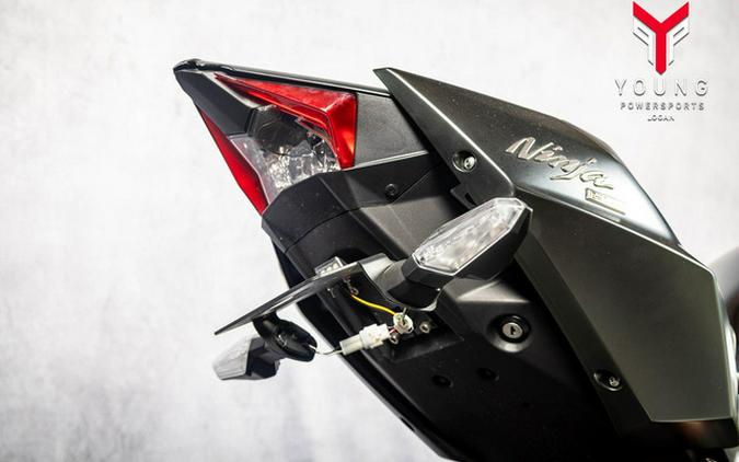 2022 Kawasaki Ninja H2 Carbon
