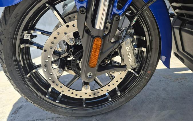 2026 Indian Motorcycle Challenger® Dark Horse® 112 with PowerBand Audio Package