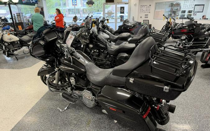 2016 Harley-Davidson® Road Glide® Special Black Quartz