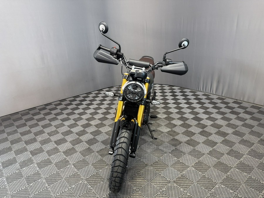 2027 TRIUMPH SCRAMBLER 400 X