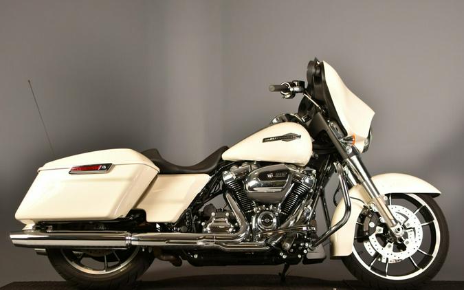 2022 Harley-Davidson Street Glide