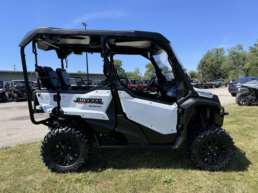 2021 Honda® Pioneer 1000-5 Deluxe