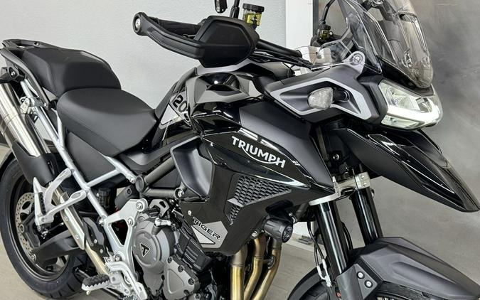 2025 Triumph Tiger 1200 GT Pro Sapphire Black