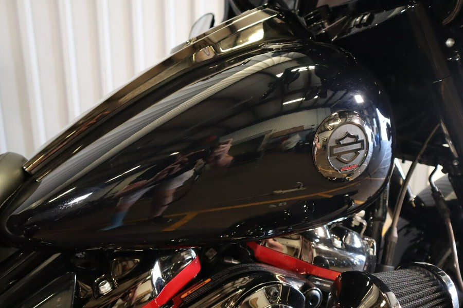 2022 Harley-Davidson® CVO™ Street Glide® FLHXSE