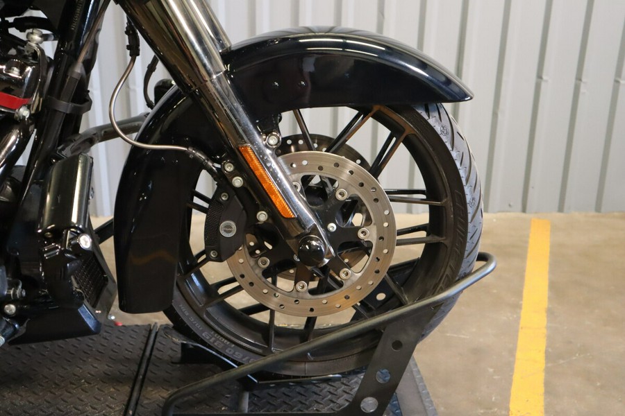 2022 Harley-Davidson® CVO™ Street Glide® FLHXSE