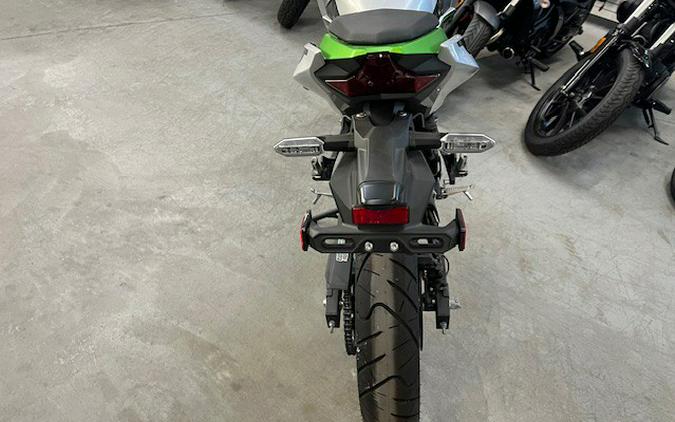 2024 Kawasaki Z e-1 ABS