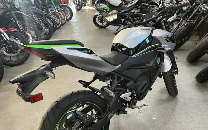 2024 Kawasaki Z e-1 ABS