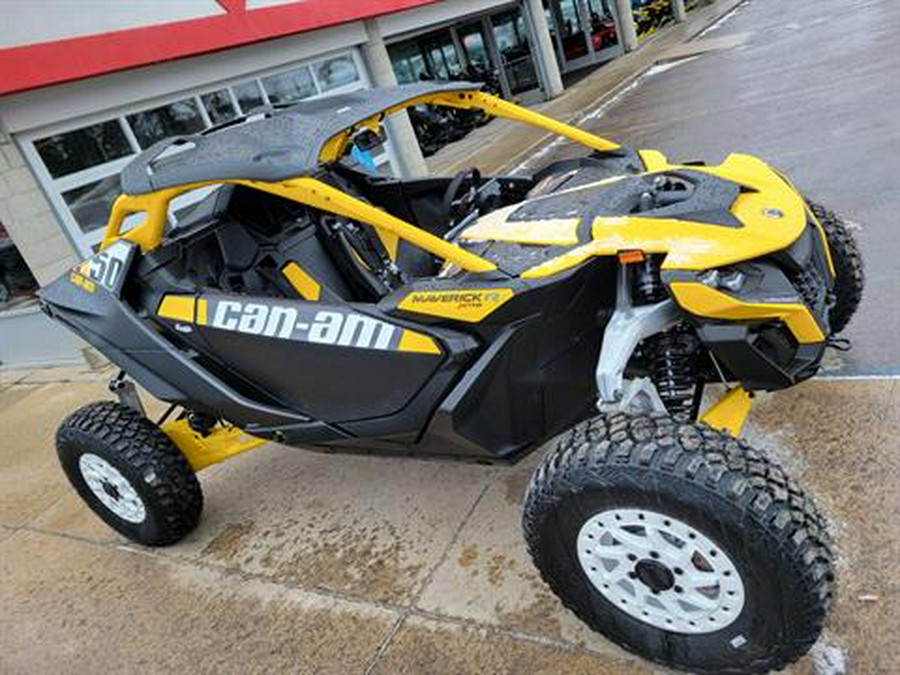 2024 Can-Am Maverick R X RS