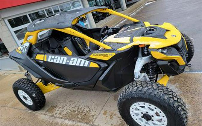 2024 Can-Am Maverick R X RS