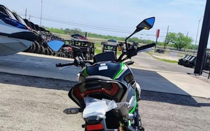 2025 Kawasaki Z900 SE ABS