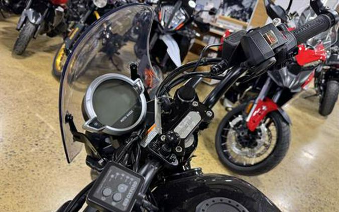 2023 Moto Guzzi V7 Special Edition