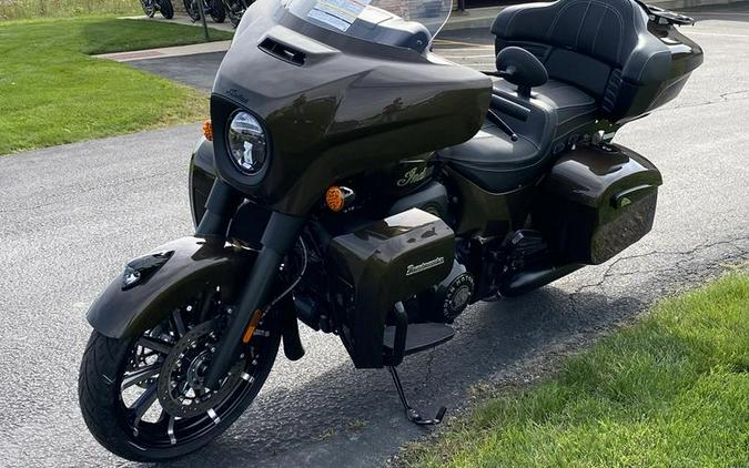 2023 Indian Motorcycle® Roadmaster® Dark Horse® Bronze Pearl Metallic