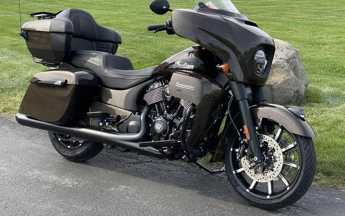 2023 Indian Motorcycle® Roadmaster® Dark Horse® Bronze Pearl Metallic