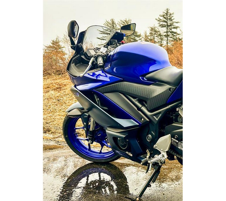 2023 Yamaha YZF-R3 ABS