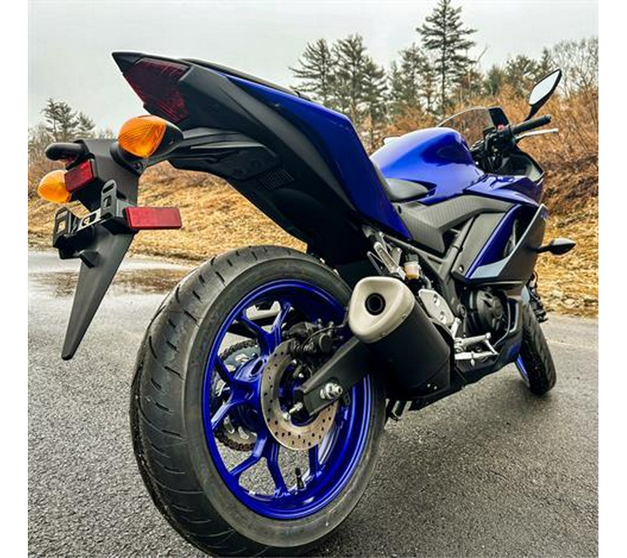 2023 Yamaha YZF-R3 ABS