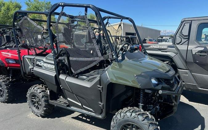 2025 Honda PIONEER 700-4 DELUXE