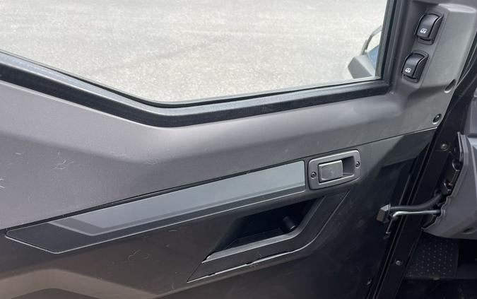 2025 Kawasaki Ridge® XR Crew Limited HVAC