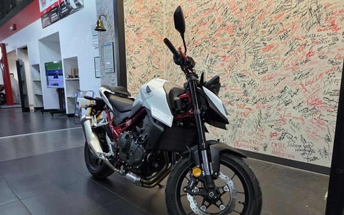 2025 Honda CB750 Hornet