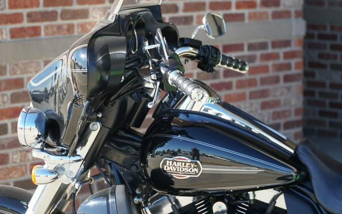 2013 Harley-Davidson® FLHTCUTG - Tri Glide® Ultra Classic®