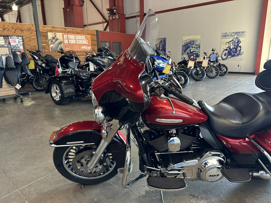 2012 Harley-Davidson® Electra Glide® Ultra Limited FLHTK