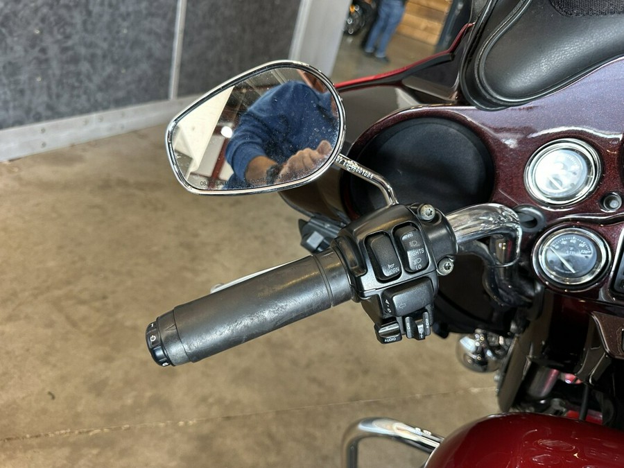 2012 Harley-Davidson® Electra Glide® Ultra Limited FLHTK