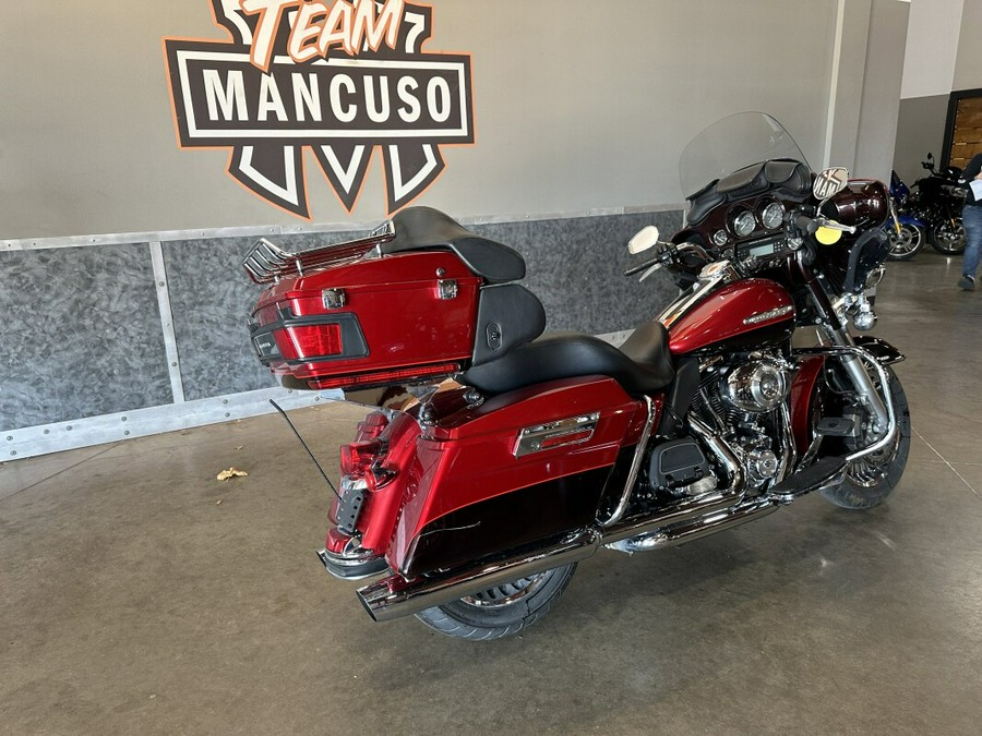 2012 Harley-Davidson® Electra Glide® Ultra Limited FLHTK