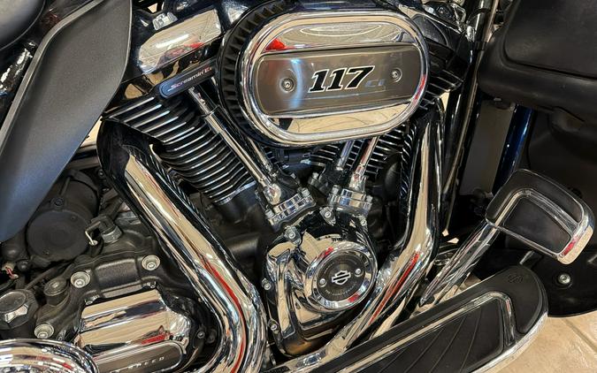 2018 Harley-Davidson 115th Anniversary CVO™ Limited